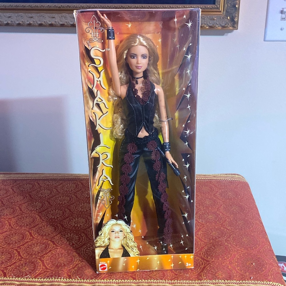 SHAKIRA doll NRFB